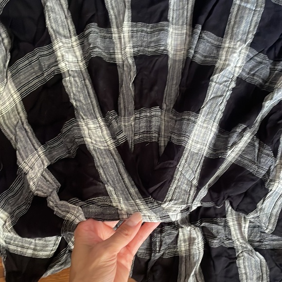 PLAID TOP - Picture 2 of 4